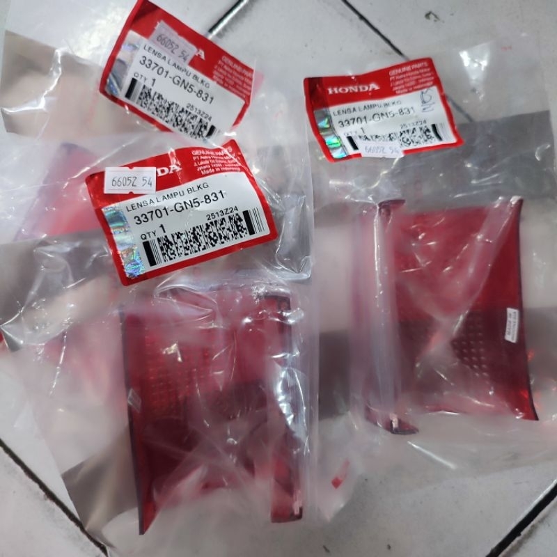 Kaca Mika Lampu Stop Belakang Merah ORI Honda Astrea GRAND IMPRESA 33701-GN5-831