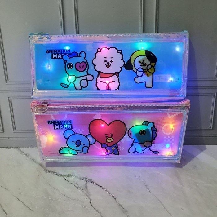

Kotak Pensil Led / Tempat Pensil Lampu Karakter Gliter Air