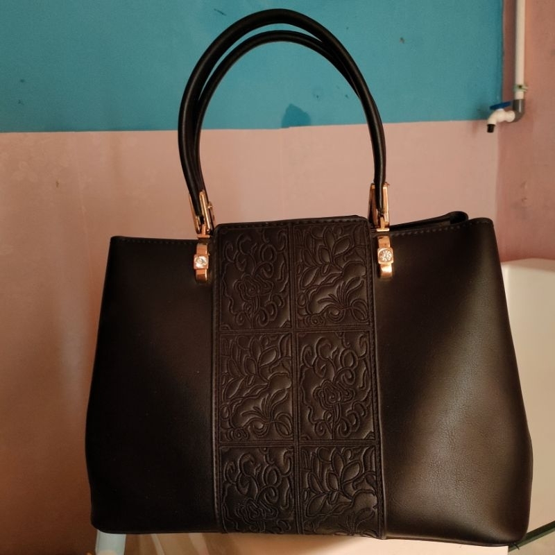 ❌SOLD BY MANUAL❌ Tas Elizabeth Preloved cantik free dompet JH preloved (tanpa talpan)