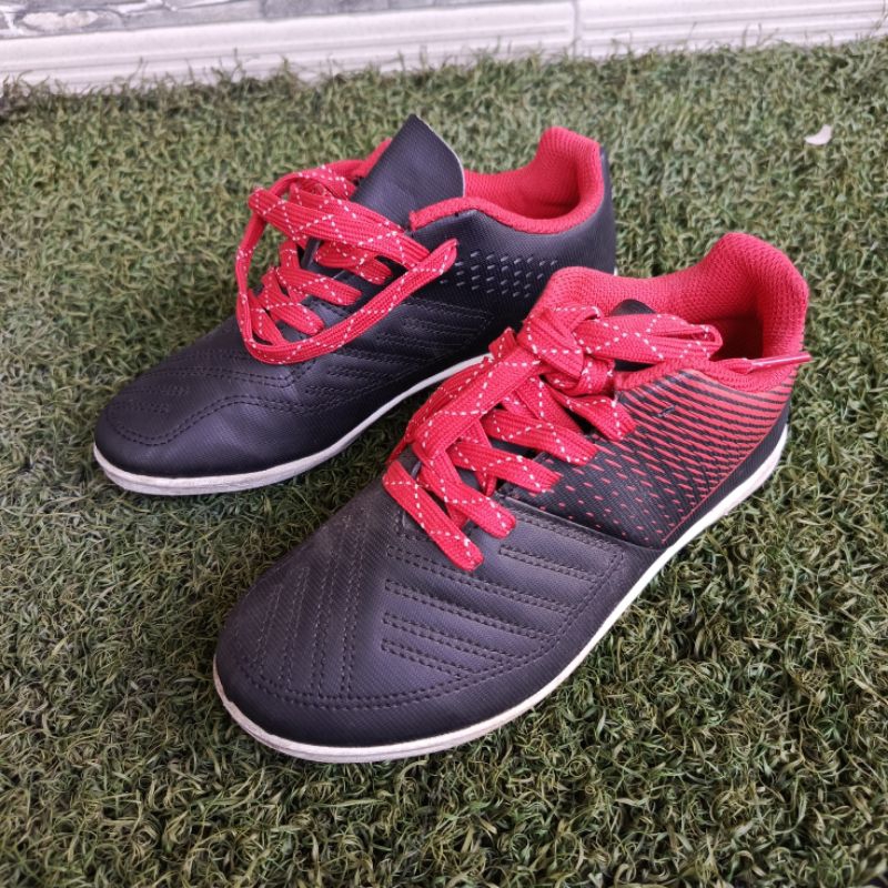 Sepatu Bola Anak Kipsta Second