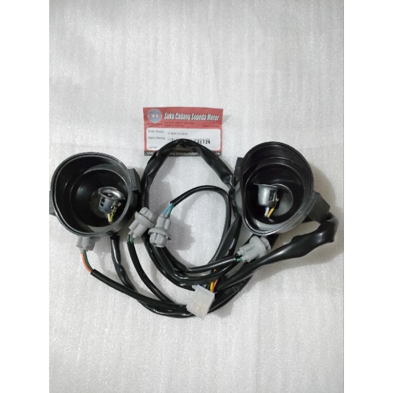 FITTING LAMPU SOCKET LAMPU DEPAN VARIO TECHNO 125 VARIO 125 OLD