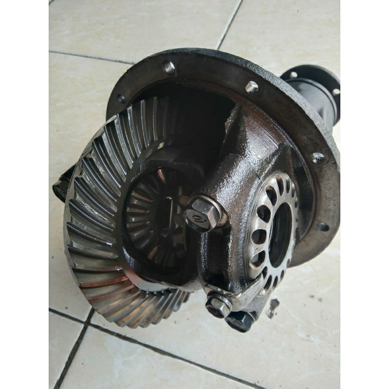 gardan atau tongkol mobil kijang gigi 9 original copotan