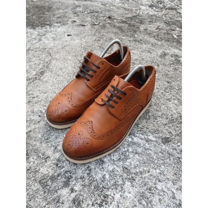 Hawkins Wingtip Low Boots