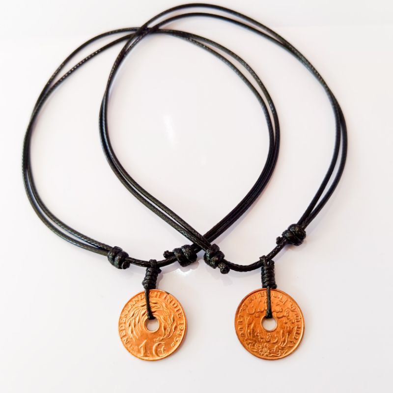KALUNG KOIN 1CEN/ KALUNG KOIN KUNO/ KALUNG KOIN ANTIK/ KALUNG KOIN LOGAM/ KALUNG KOIN TALI HITAM/ KA