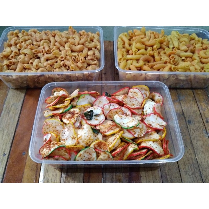 

makaroni pedas daun jeruk /makaroni renyah/kerupuk seblak pedas daun jeruk