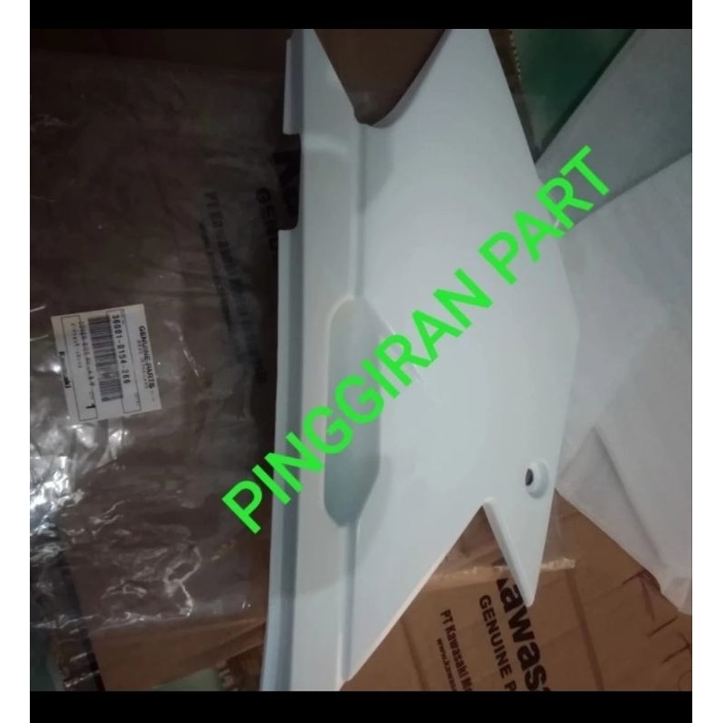Cover body belakang kiri KLX 140 KLX140 Original