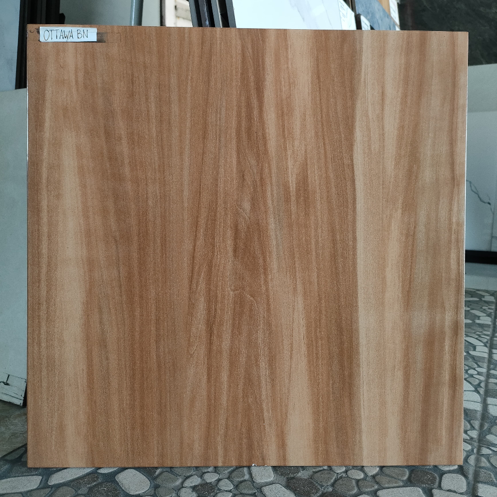 Keramik lantai motif kayu 50x50 Uno Otawa BN Pare Kediri