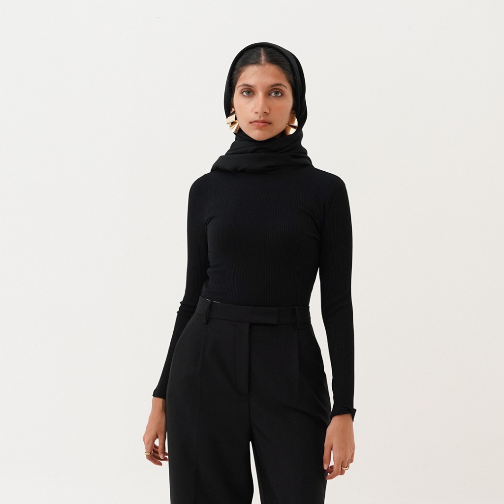 Queensland Funnel Neck Rib Manset LIN000408Q Hitam