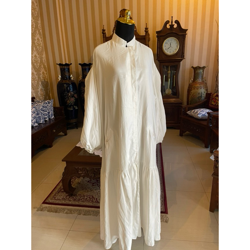 Preloved Dress Ayu Dyah Andari x Okkyasokawati