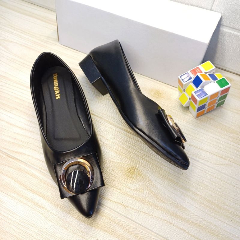 Pansus Cantik Wanita Co