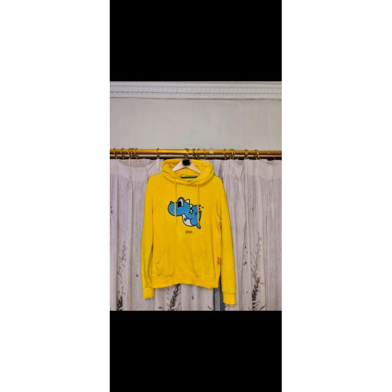 Pancoat naga kuning