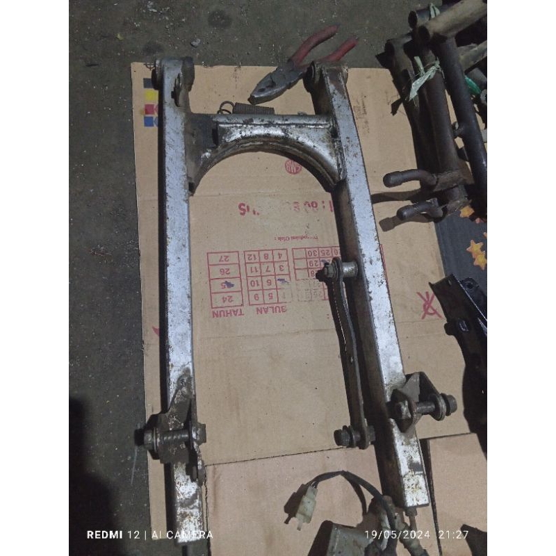 swing arm yamaha fiz r original copotan motor