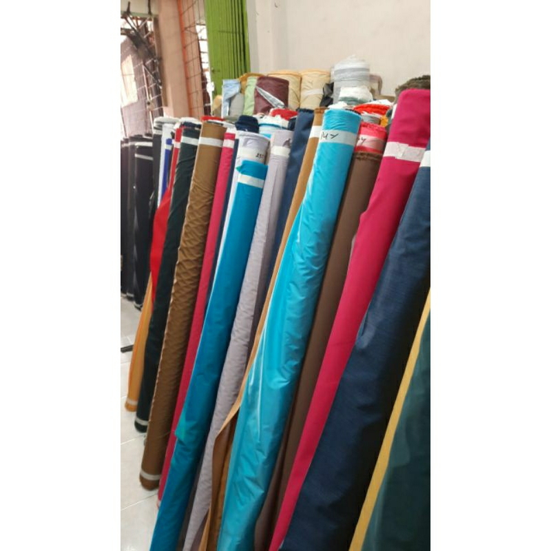 Bahan sprei waterproof