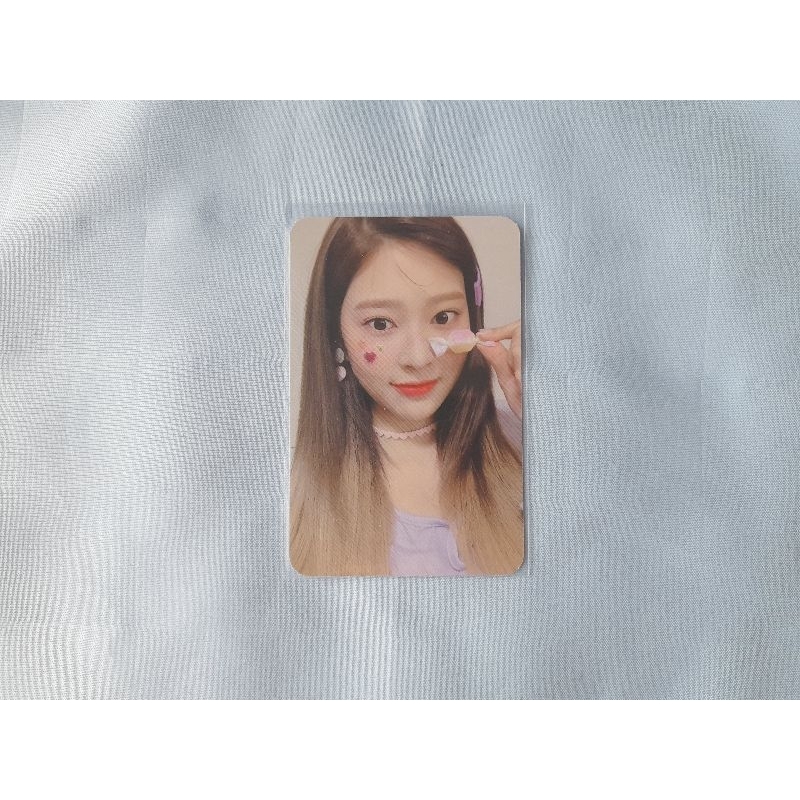 izone minju candy oneiric diary permen photocard pc