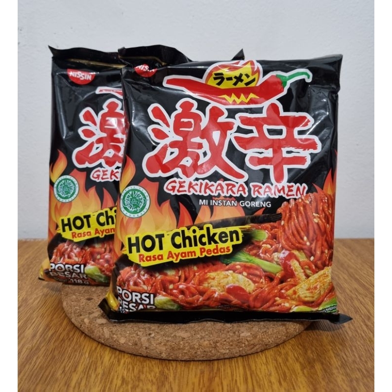 

Nissin Gekikara Ramen Mie Goreng Rasa Hot Chicken Ayam Pedas Ukuran Jumbo Extra Besar 118gr