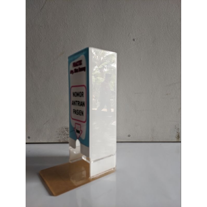 

AKRILIK TEMPAT NOMOR ANTRIAN 1 KOTAK