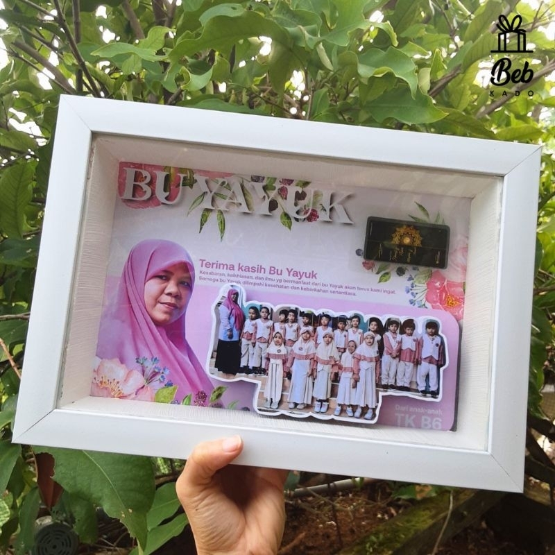 Kado Figura 3D Wisuda, Wedding, Anniversary, Ulang tahun etc