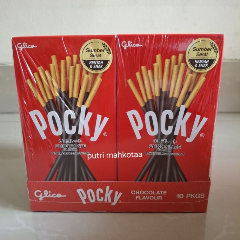 

Pocky Glico chocolate & strawberry flavour