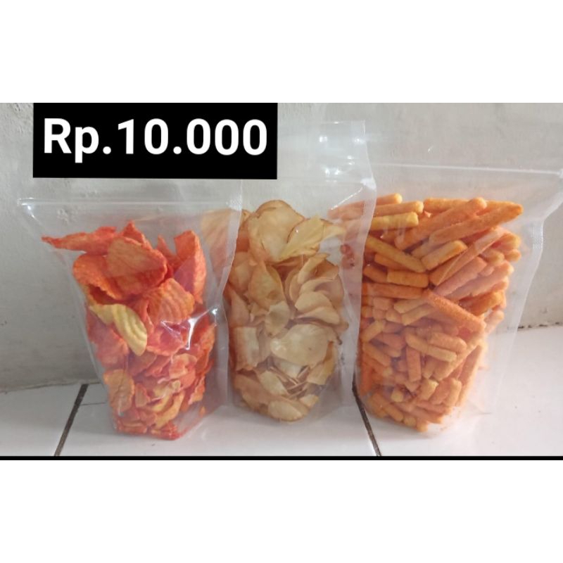 

snack gurih/snack enak/kerupuk/keripik/stik balado/opak/jajan/singkong