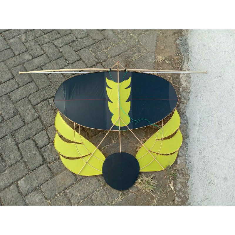 layang layang gapangan ram raman