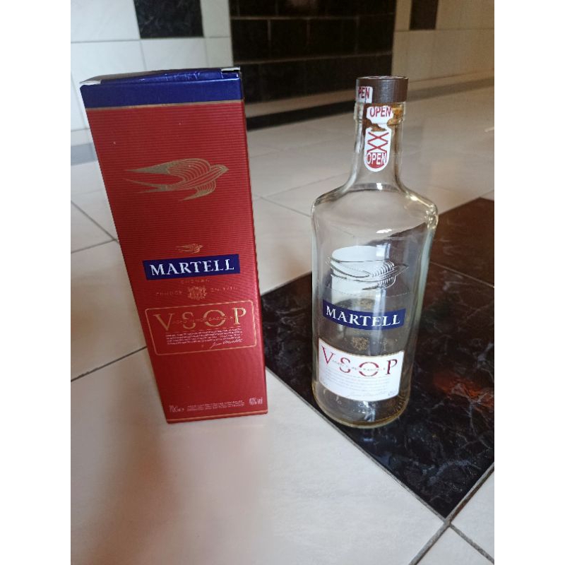 botol bekas martell