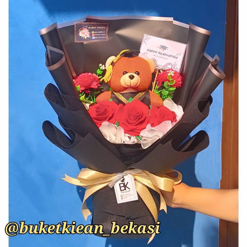 buket wisuda/ buket boneka wisuda/ buket bunga/ buket cowok/ buket hitam