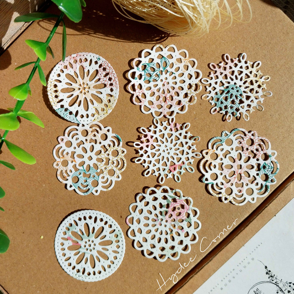 

12 pcs die cut mini doilies series paper for journaling scrapbooking / hiasan kartu undangan dll