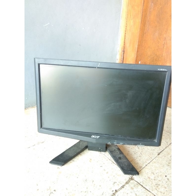 Monitor LCD Acer X163wl 16 Inch