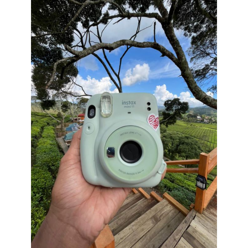 Instax Mini 11 Second Mulus Siap Pakai