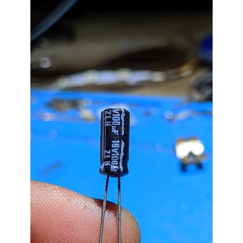 ELCO 16v 100uf
