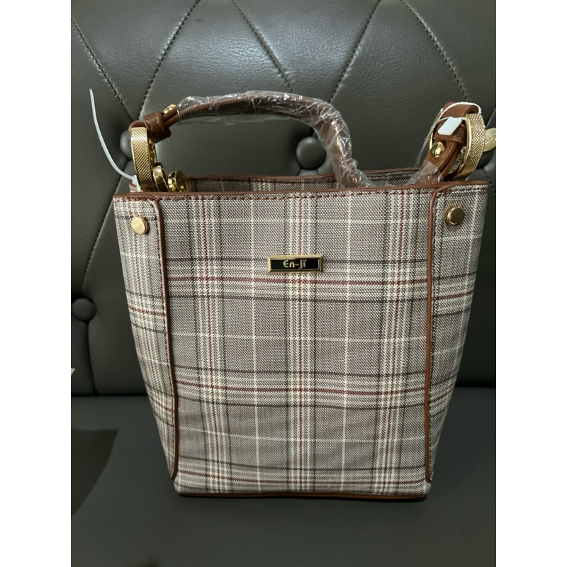 En-Ji bucket bag