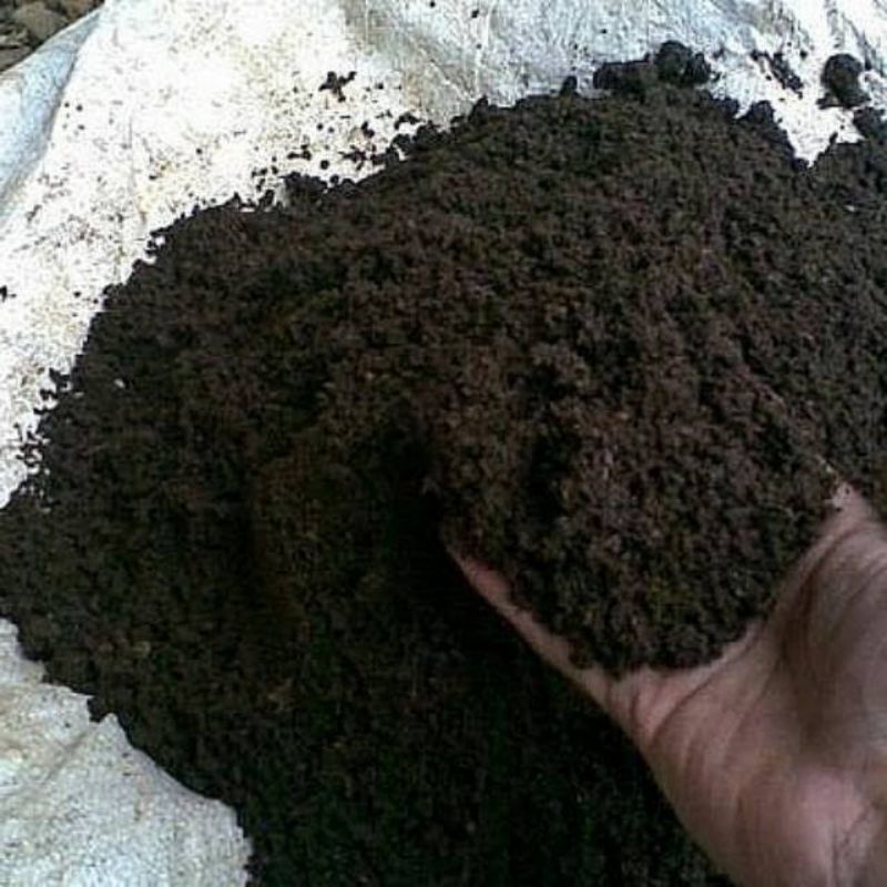 pupuk kompos organik 1 karung ukuran 10 kg