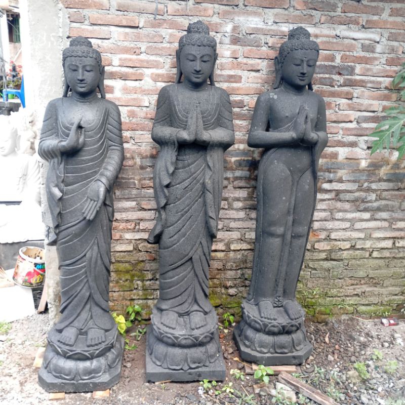 patung Buddha berdiri