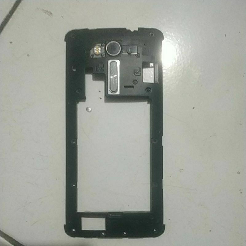 bezzel bekas Asus zenfone 2 laser z00wd