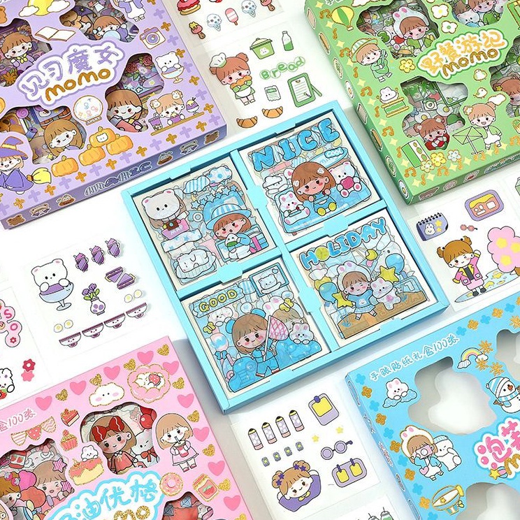 

Paket Hemat STIKER MOMO KARTUN AESTHETIC WATERPROOF 1 BOX ISI 1 PCS STIKER KARTUN LUCU ANTI AIR DEKORASI HANDBOOK