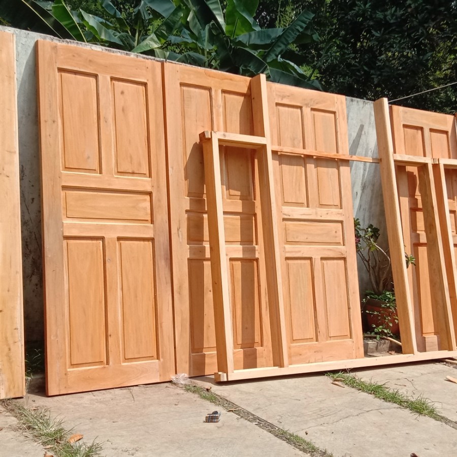 Kusen Pintu dan Jendela Kamar Kayu Minimalis Mahoni Termurah dan Berkualitas