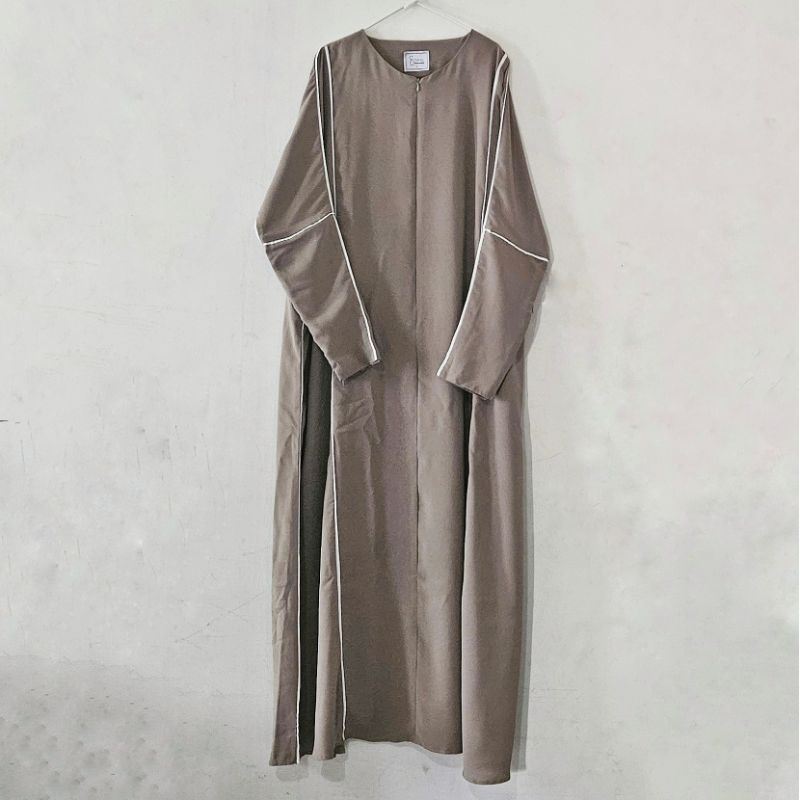 bySofni line abaya