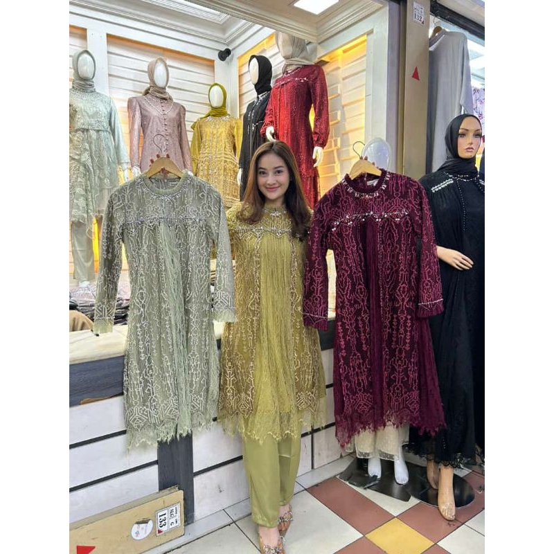 FEBY TUNIK CHANTILLY//KEBAYA//KEBAYA MODERN//KEBAYA CELANA//BRIDESMAID//ONE SET CELANA