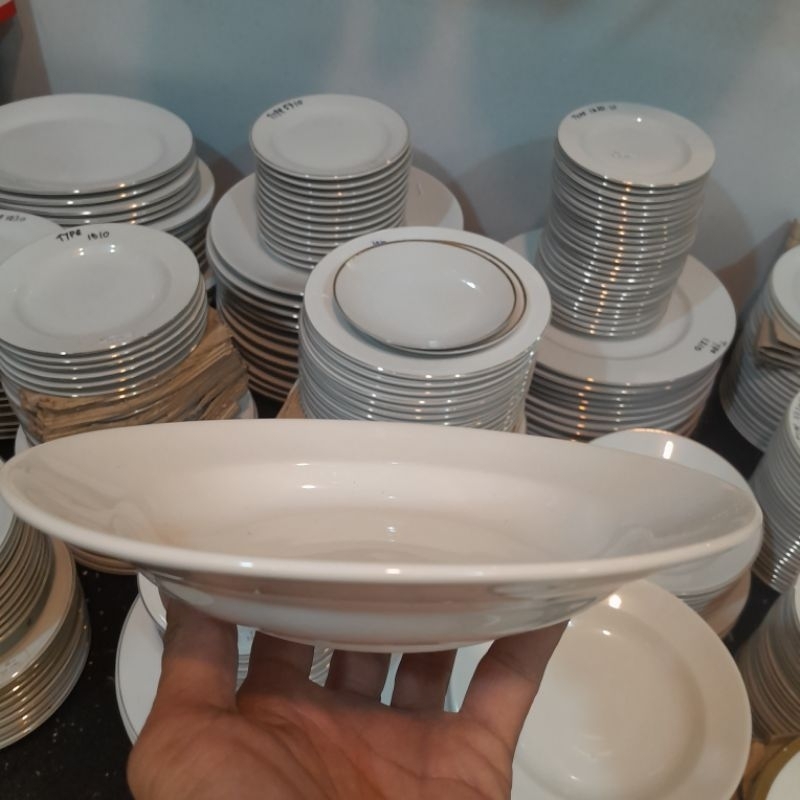 Piring Makan Keramik Murah ukuran 9 inch, Tebal, warna putih polos