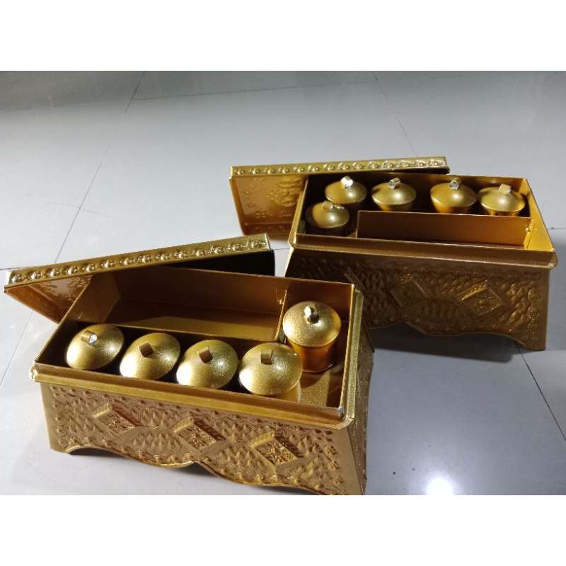 Tepak sirih adat Palembang