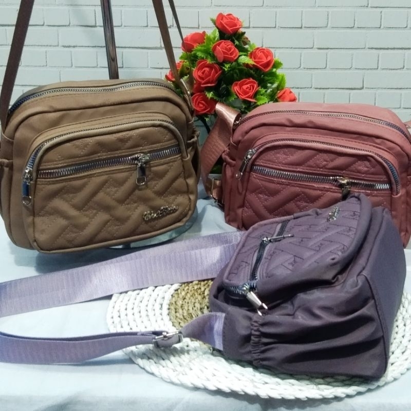 Tas Wanita Selempang Terbaru Longcham Bordir 4 Ruang  KALISYA.id