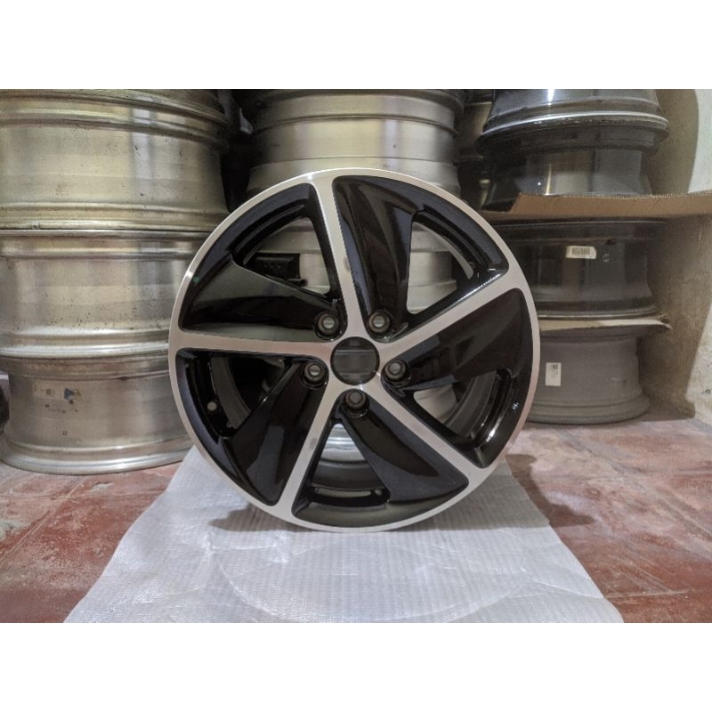 Velg Original/OEM HRV Prestige facelift R17