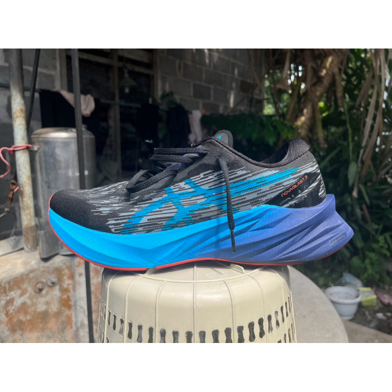 SEPATU LARI/RUNNING ASICS NOVABLAST 3 BLUE/BLACK [SECOND]