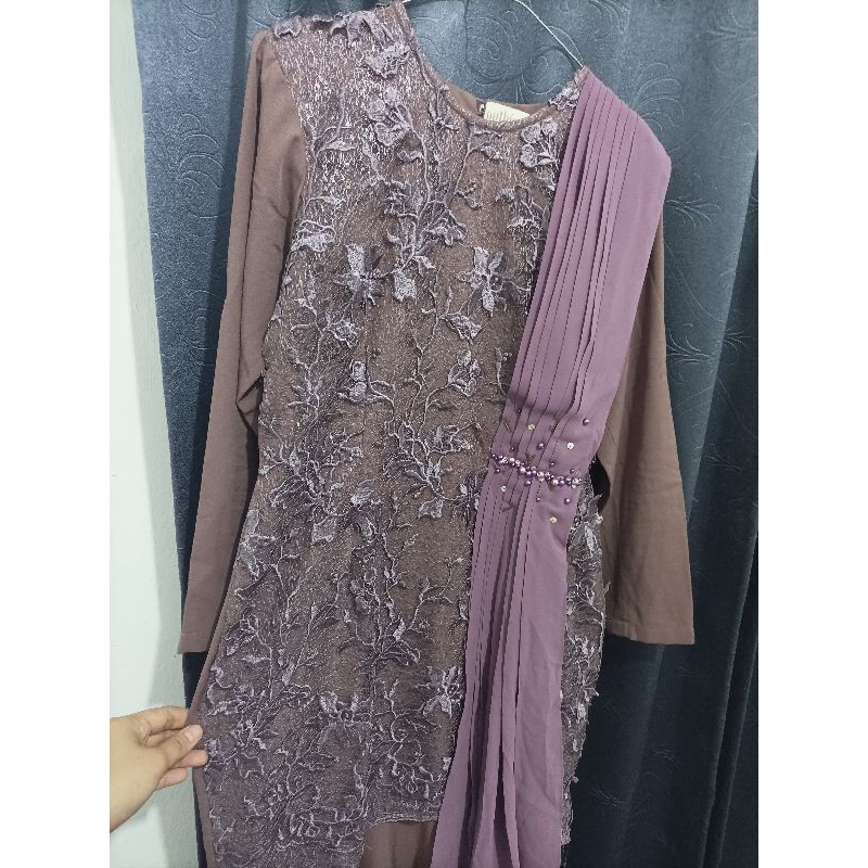 GAMIS PRELOVED brand PUTHIC