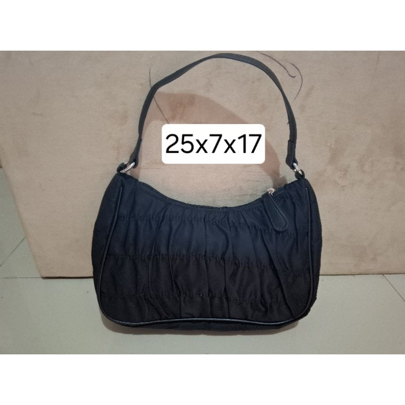 Tas ketek / shoulder bag ala prada