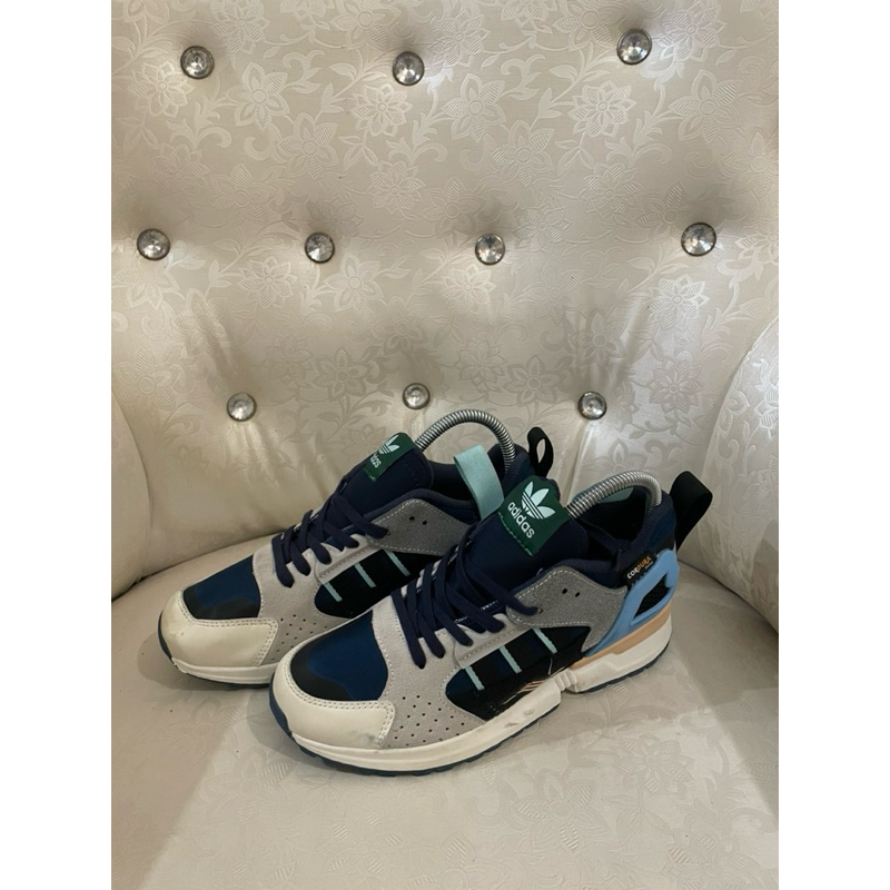 Sepatu running merk Adidas Torsion (sepatu second/thrift)