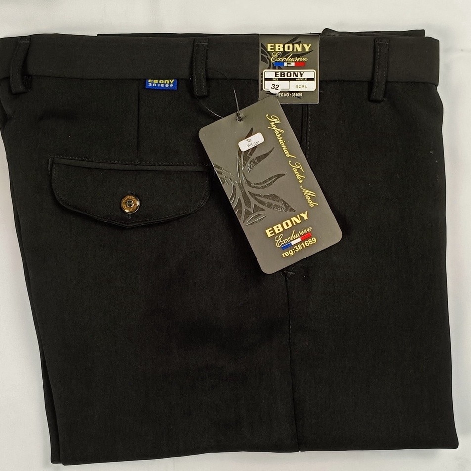 Celana Panjang Pria Bahan Hitam Pekat Ebony Reguler High Twist