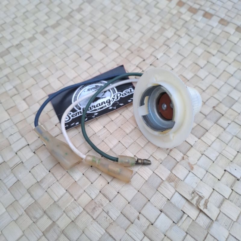 SOCKET FITTING FITING REFLEKTOR LAMPU DEPAN HONDA GL100 CB100 S90Z WIN100 GLMAX ORIGINAL STANLEY JAP