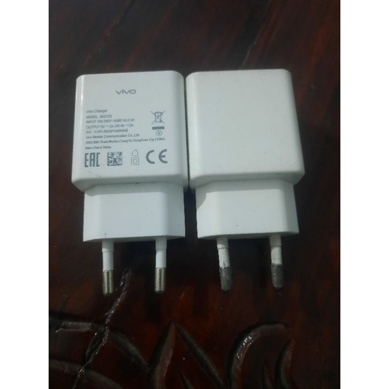 charger vivo fast 2A 18w second ori bawaan hp, tanpa kabel