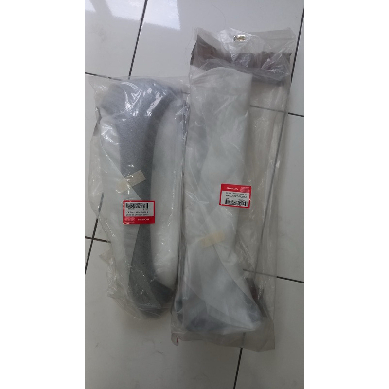 Cover depan kiri hitam Scoopy K2F 64202K2FN00ZJ